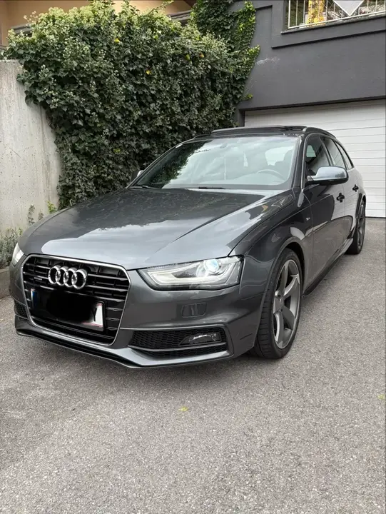 Audi A4 2015 photo 2