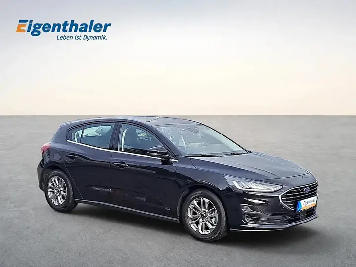Ford Focus 2024 photo 2