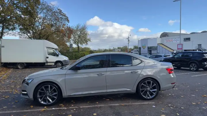 Skoda Superb 2020 photo 3