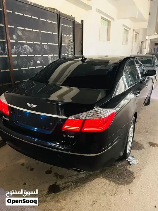 Hyundai Genesis