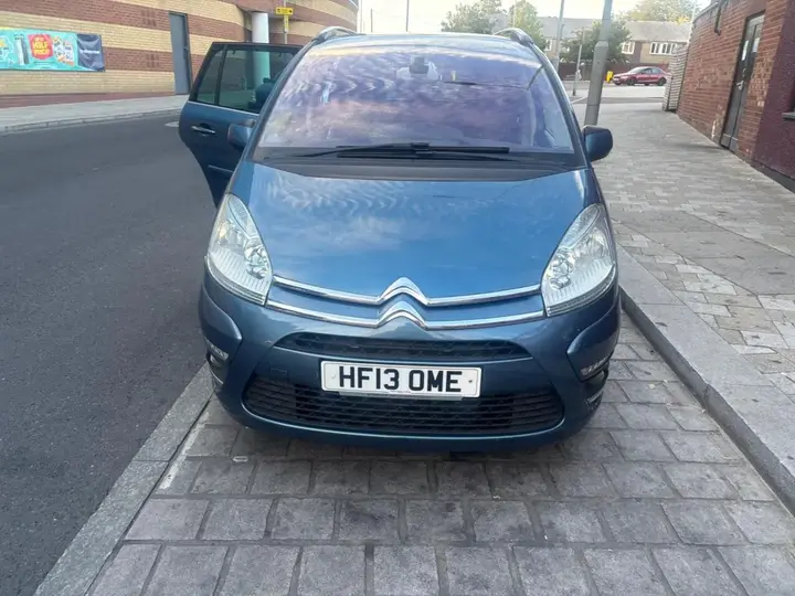 Citroen Grand C4 Picasso 2013 photo 5