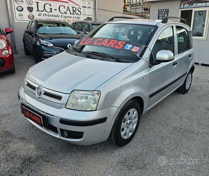 Fiat Panda 2010 photo 2