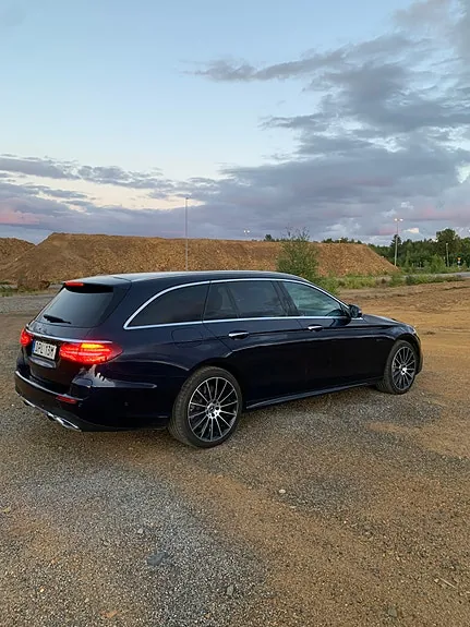 Mercedes-Benz 300 D 2019 photo 4