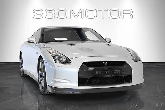Nissan Gt-R 2009 photo 2