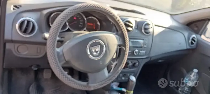 Dacia Sandero 2015 photo 4