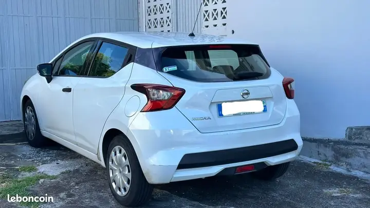 Nissan Micra 2018 photo 2