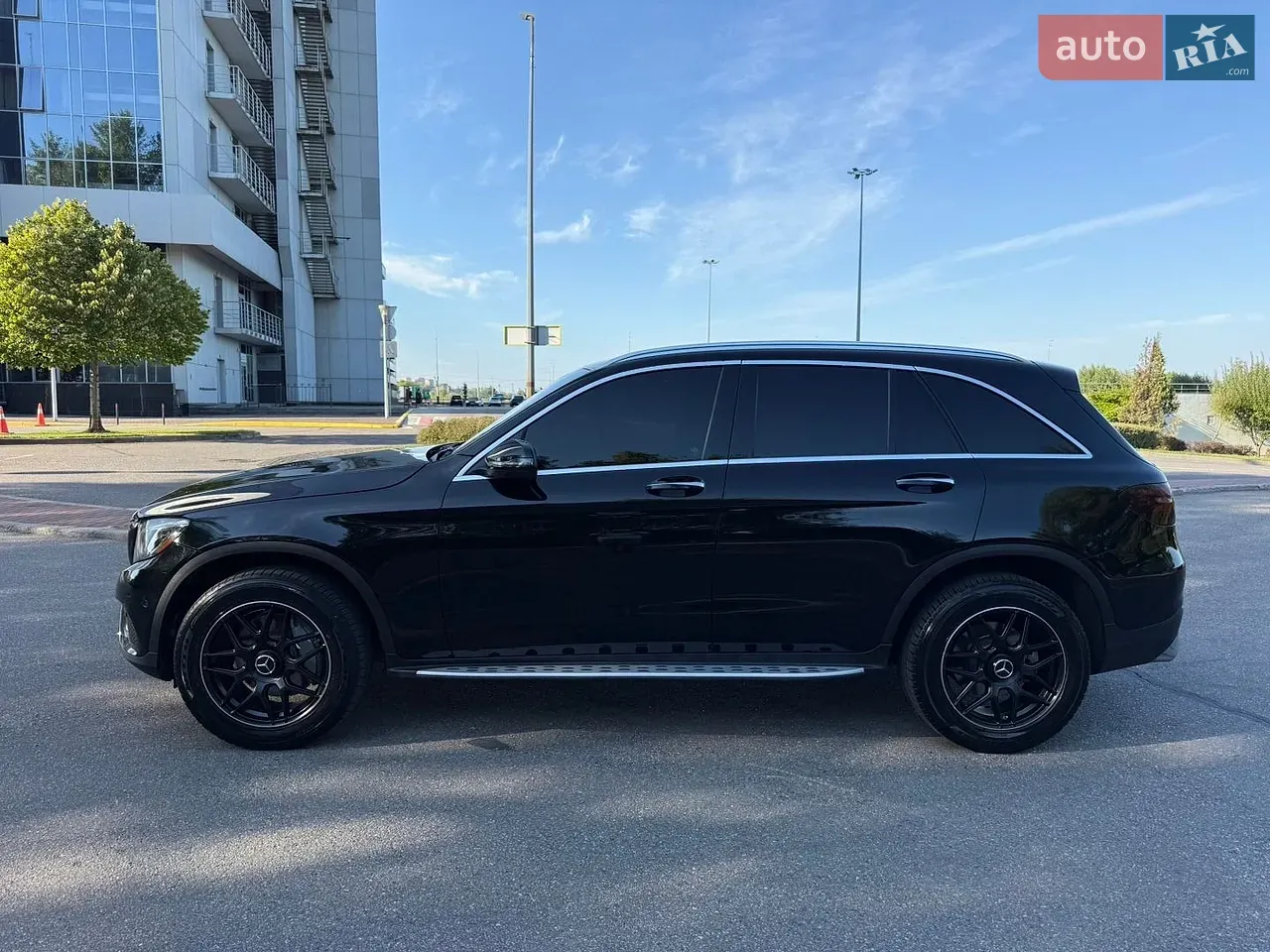 Mercedes-Benz Glc-Class 2018 photo 5