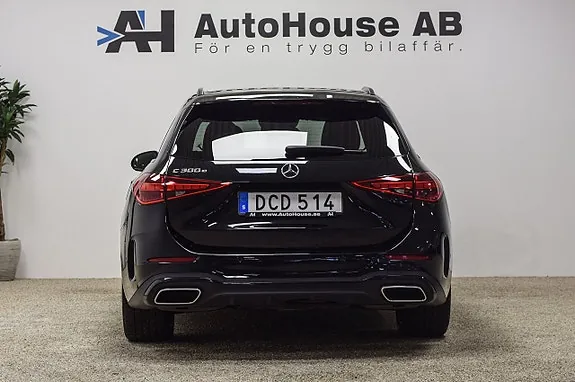 Mercedes-Benz C300 2023 photo 5