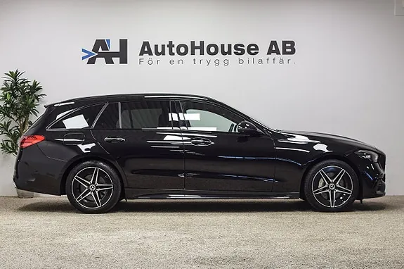 Mercedes-Benz C300 2023 photo 3