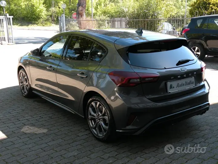 Ford Focus 2022 photo 4