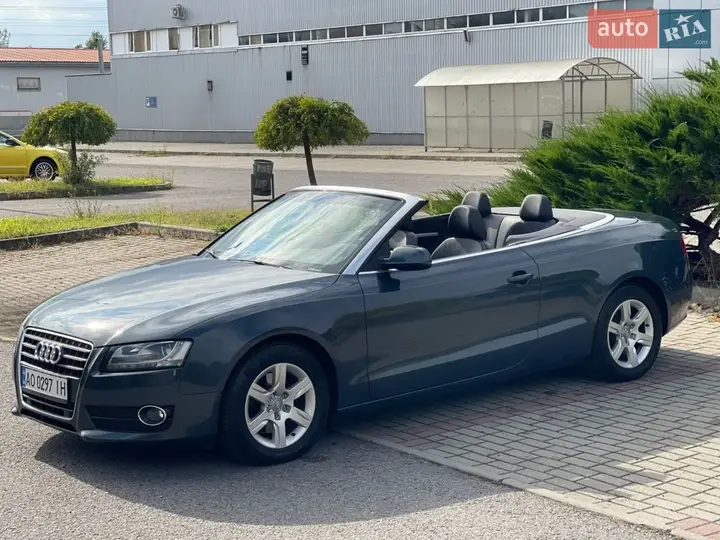 Audi A5 2010 photo 2