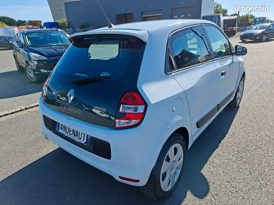 Renault Twingo 2014 photo 4