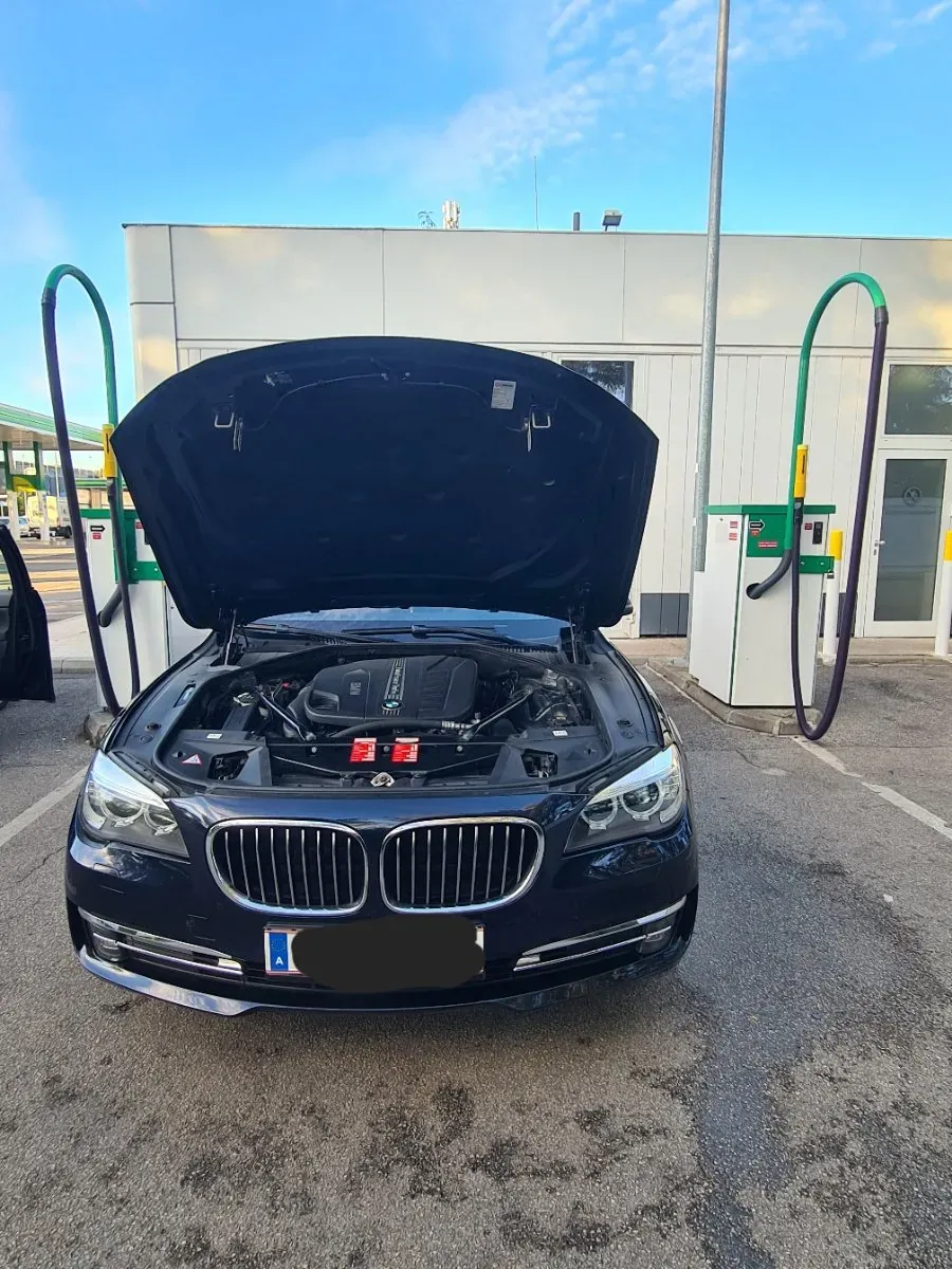 BMW 7 Series 2014 photo 3