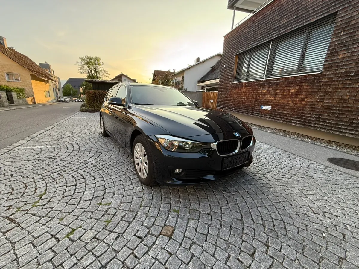 BMW 3 Series 2013 photo 2