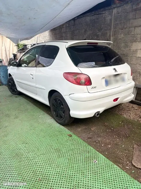 Peugeot 206 2007 photo 2