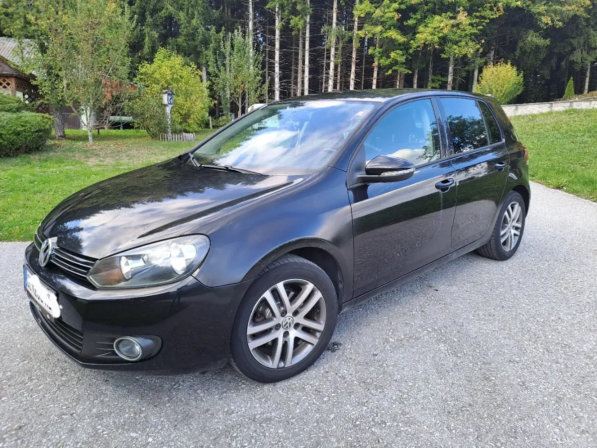 Volkswagen Golf 2012 photo 2