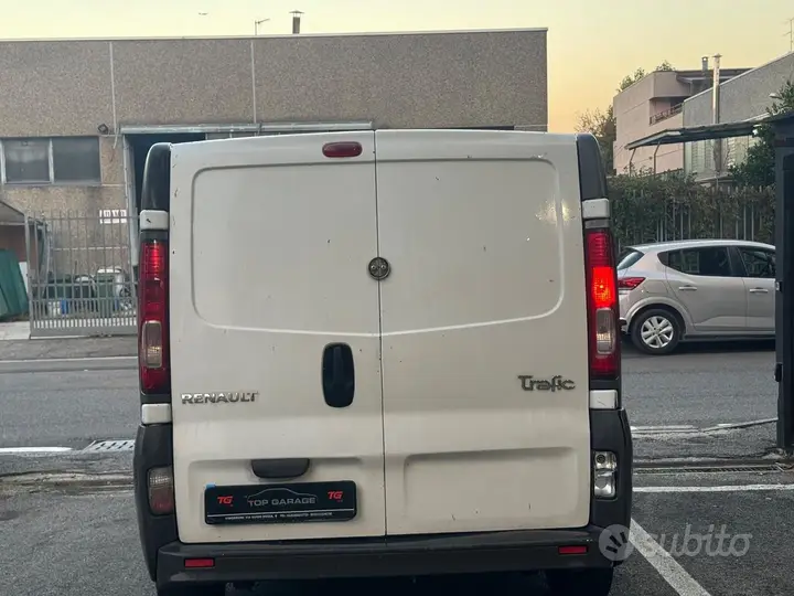 Renault Trafic 2007 photo 3