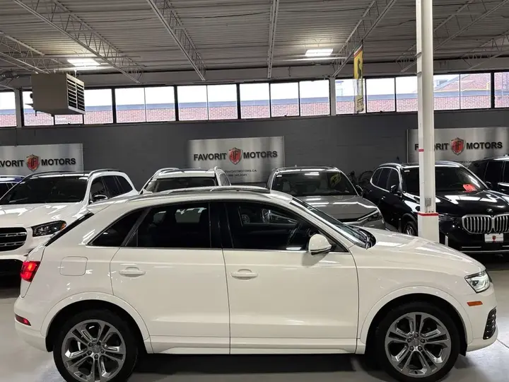 Audi Q3 2018 photo 3
