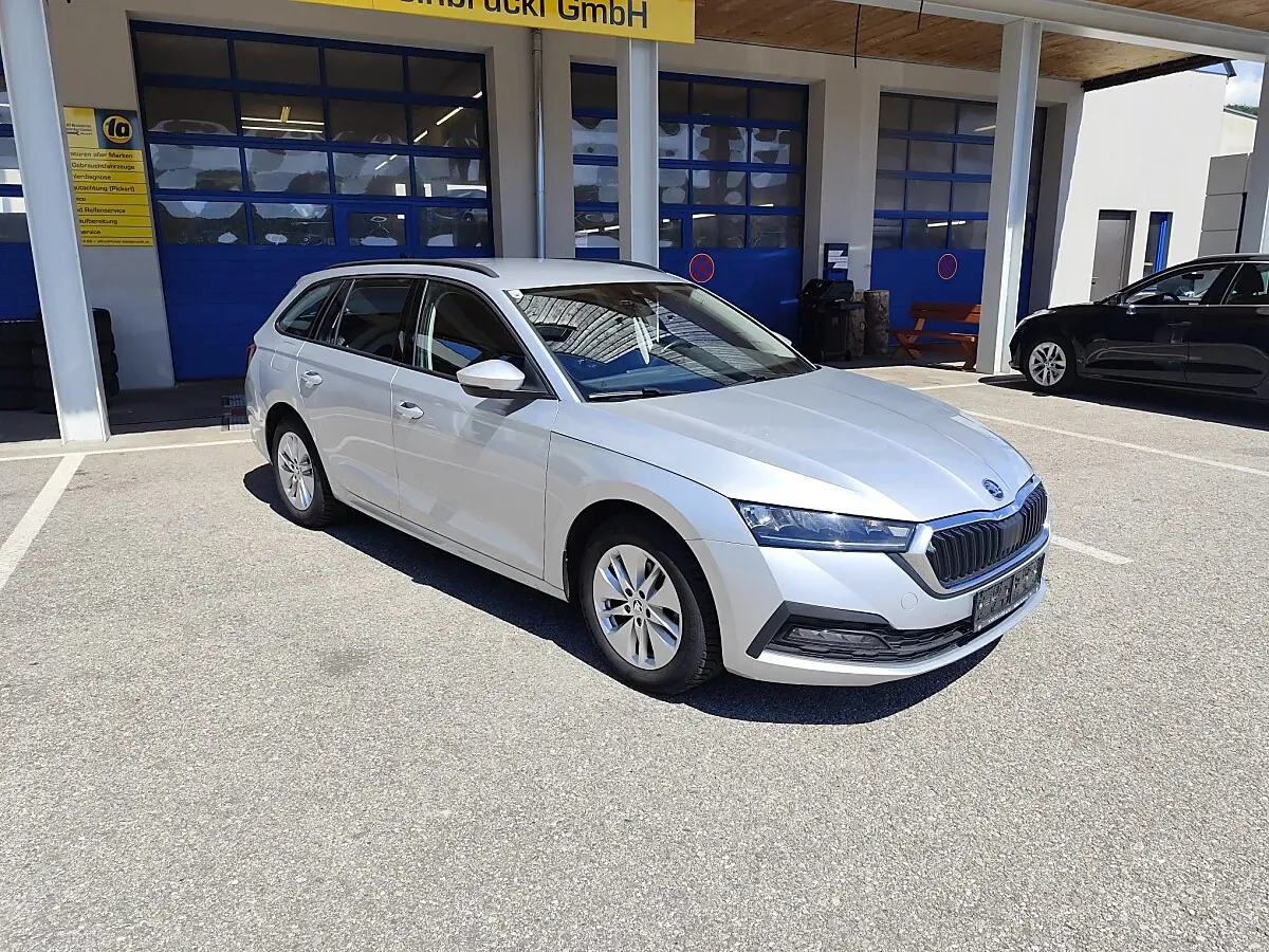 Skoda Octavia 2023 photo 3