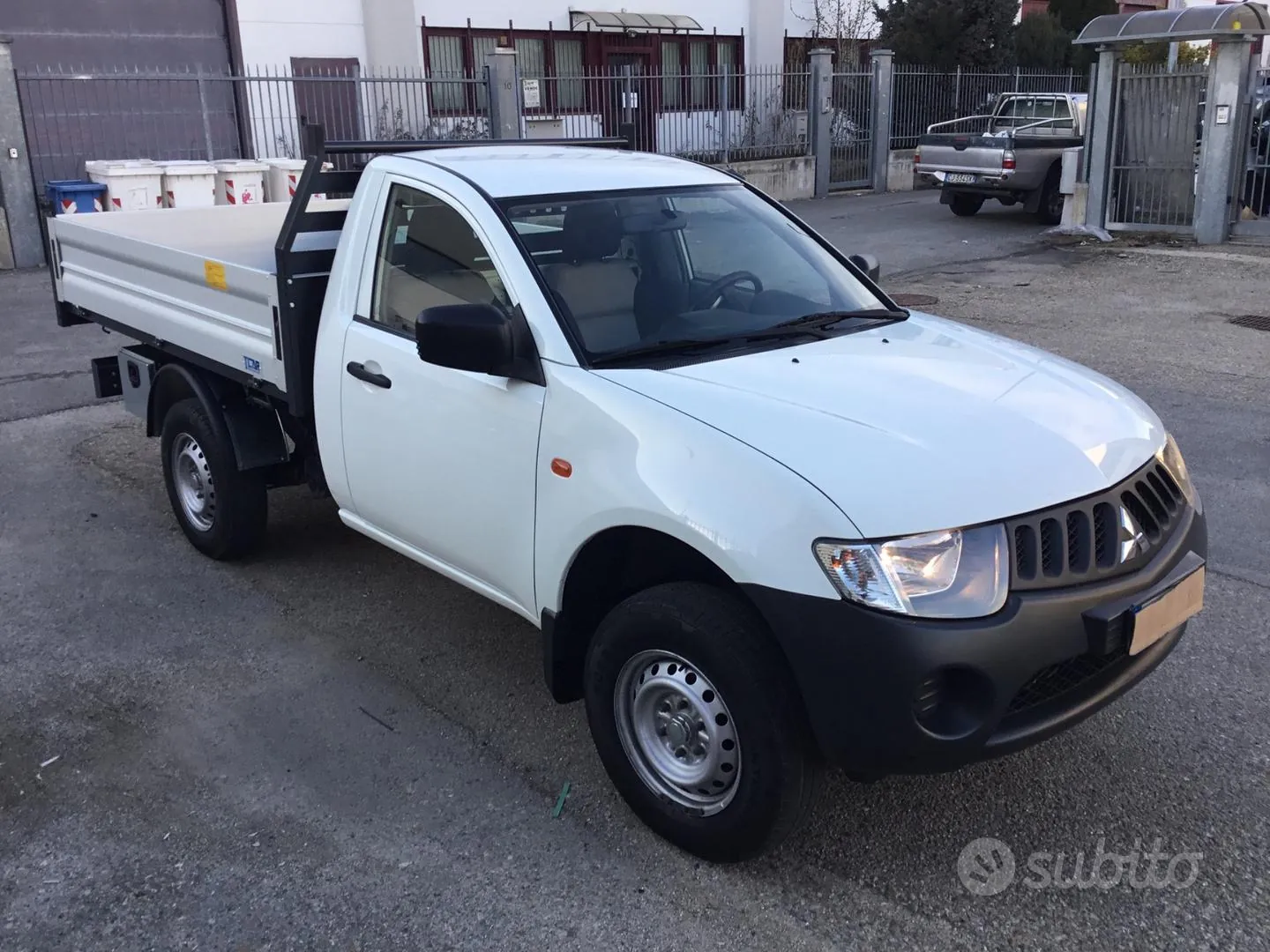 Mitsubishi L200 2008 photo 3