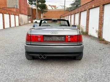 Audi 80