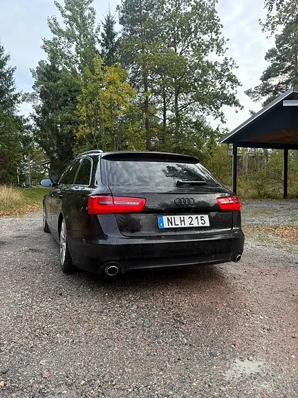 Audi A6 2012 photo 4