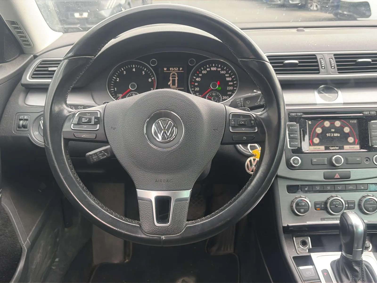 Volkswagen Passat 2014 photo 3
