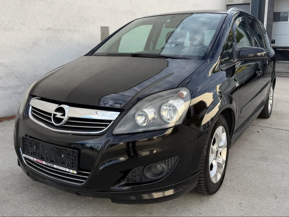 Opel Zafira 2010 photo 2