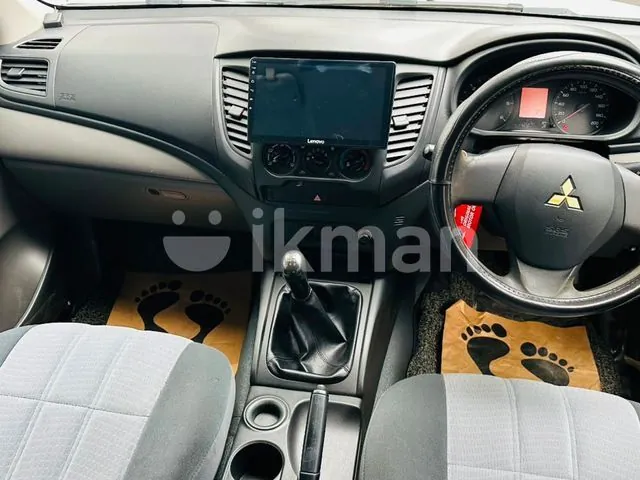 Mitsubishi L200 2016 photo 4