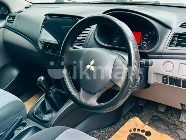 Mitsubishi L200 2016 photo 2