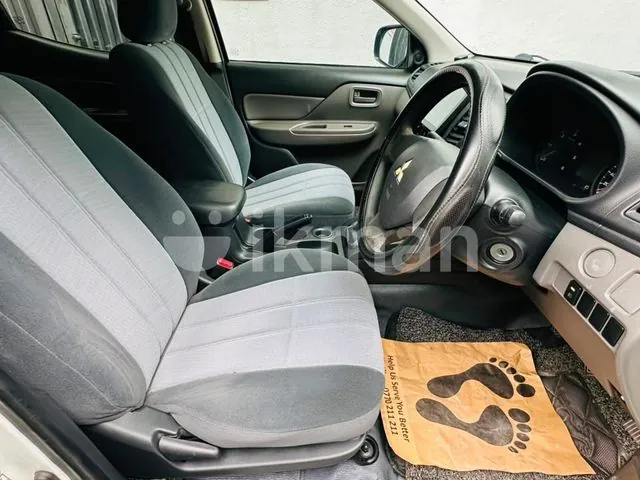 Mitsubishi L200 2016 photo 3