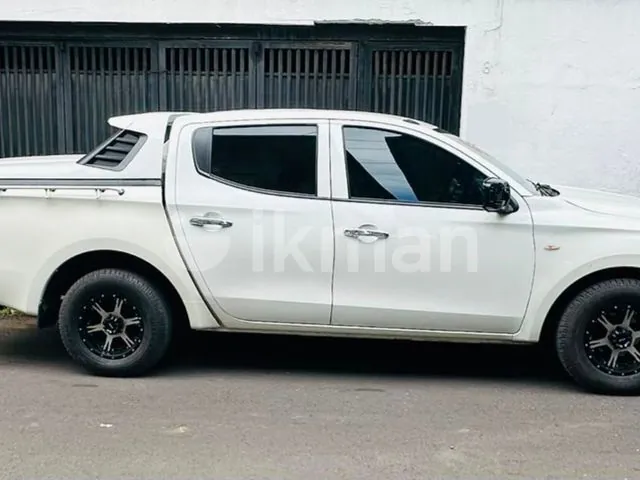 Mitsubishi L200 2016 photo 5