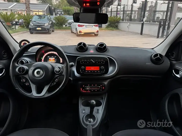 Smart Forfour 2019 photo 2