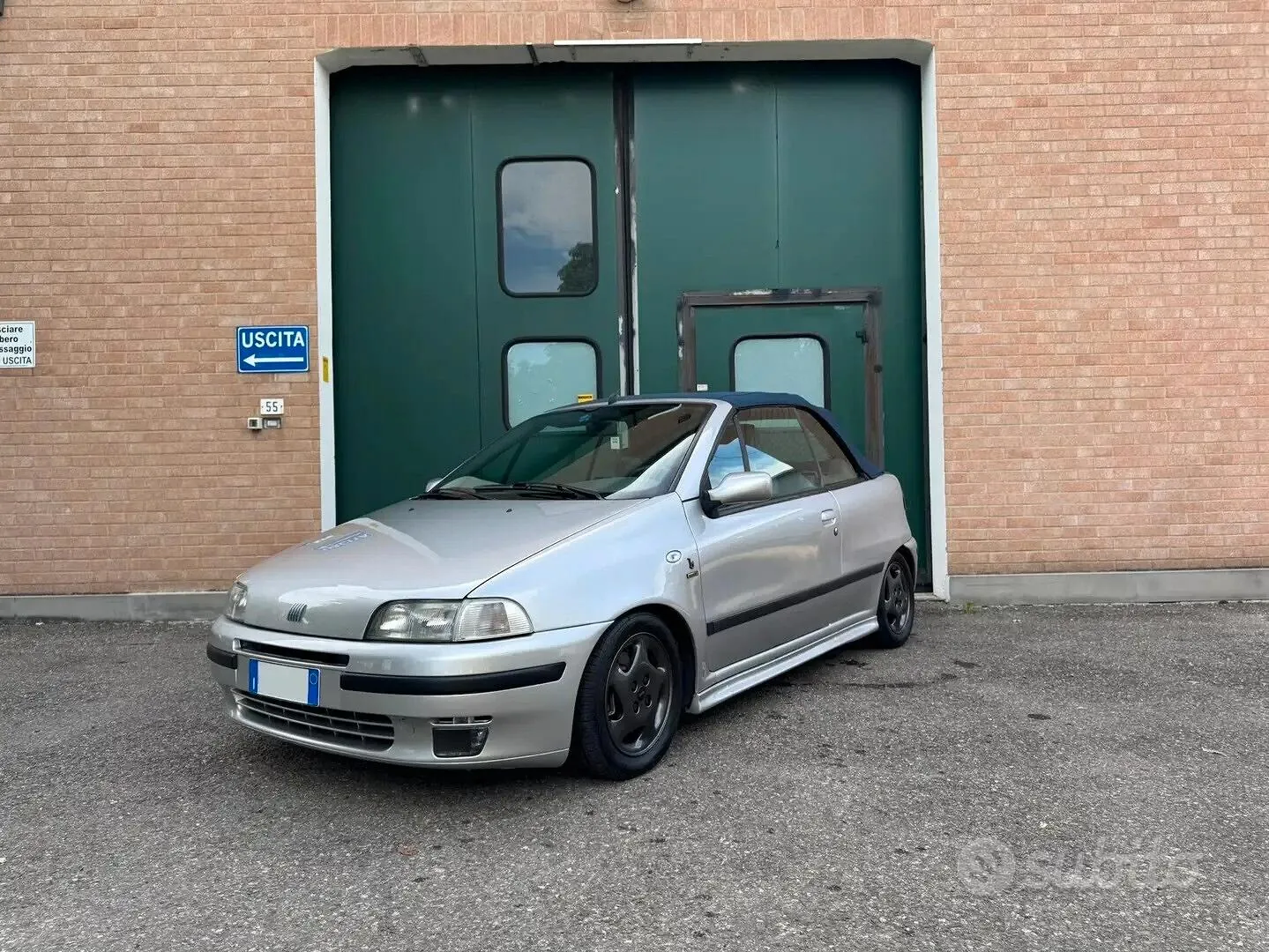 Fiat Punto 1996 photo 2