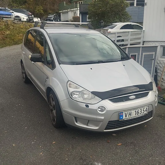Ford S-Max 2009 photo 4