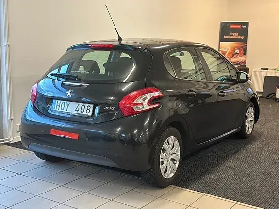 Peugeot 208 2013 photo 5