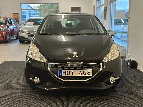 Peugeot 208 2013 photo 2
