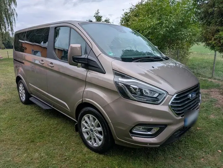 Ford Tourneo Custom