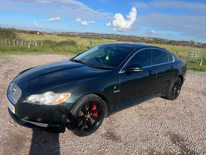 Jaguar Xf 2010 photo 5
