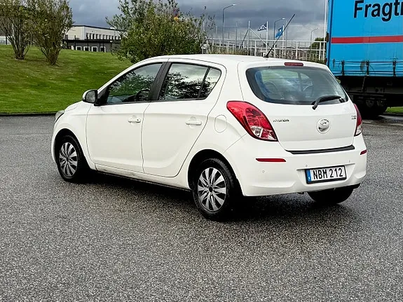 Hyundai I20 2013 photo 4