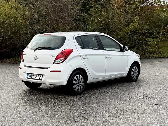Hyundai I20 2013 photo 3