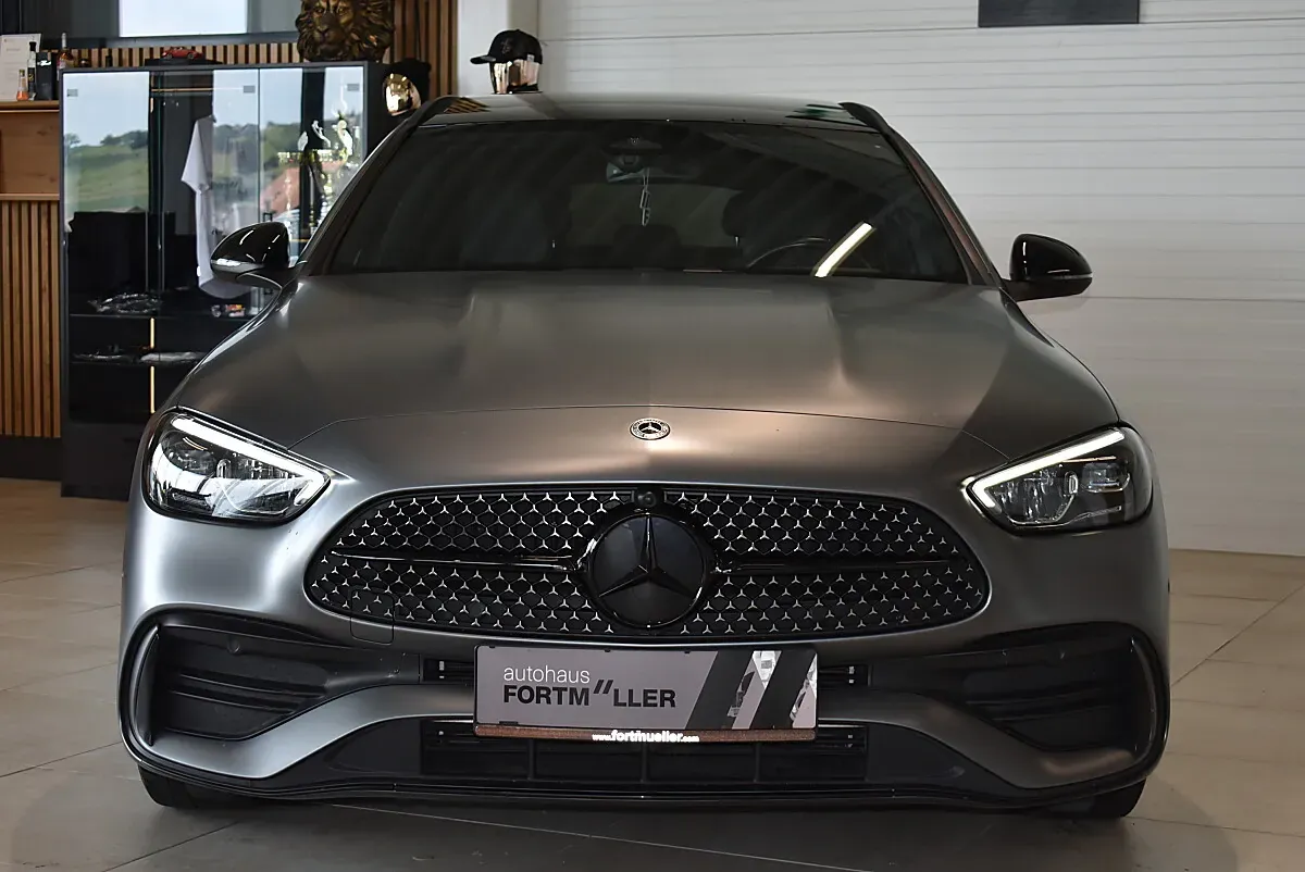 Mercedes-Benz C-Class 2022 photo 2