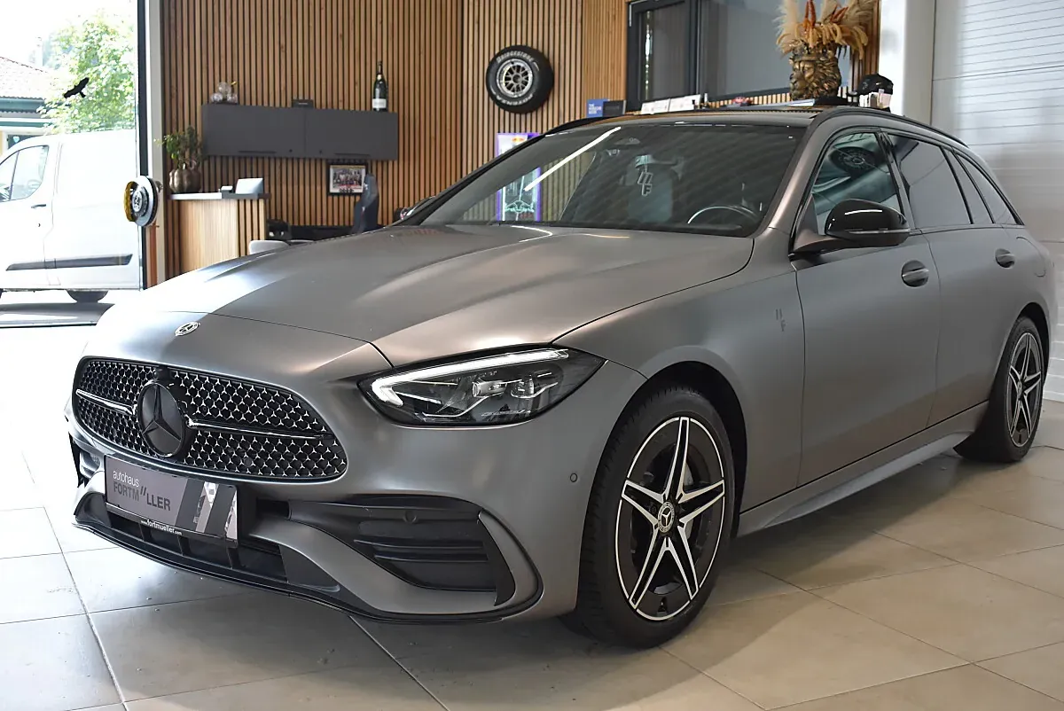 Mercedes-Benz C-Class 2022 photo 3