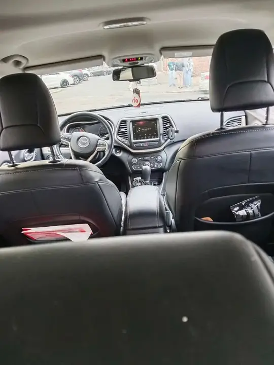 Jeep Cherokee 2017 photo 3