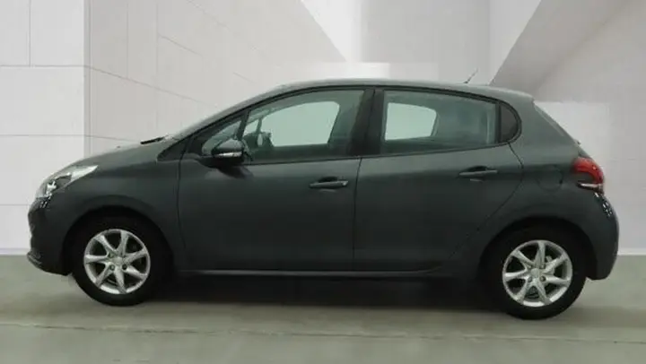 Peugeot 208 2017 photo 4