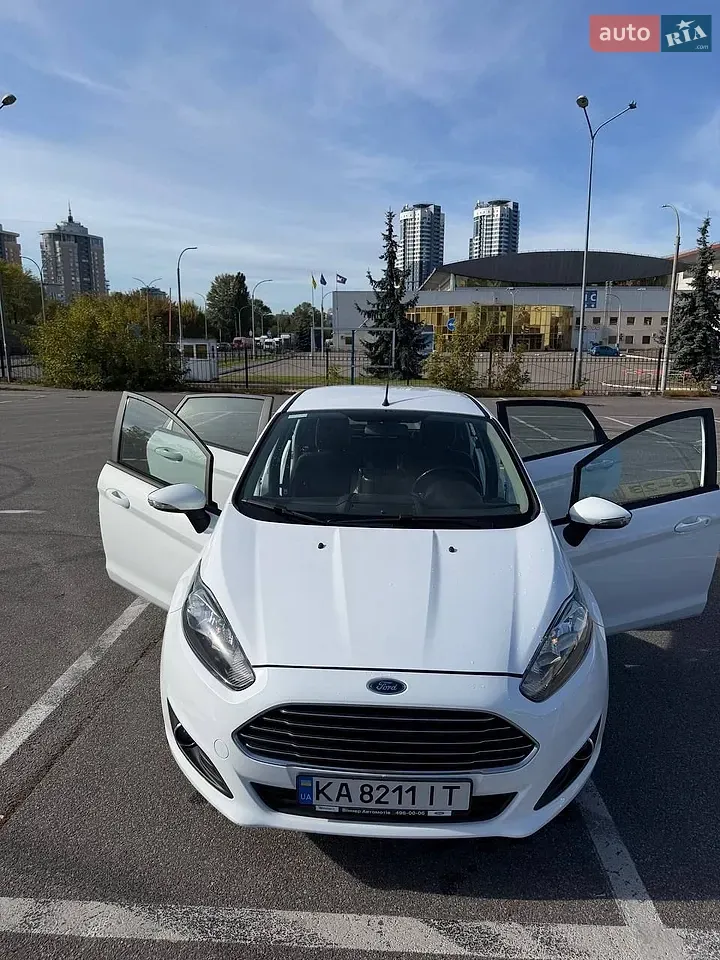 Ford Fiesta 2015 photo 5