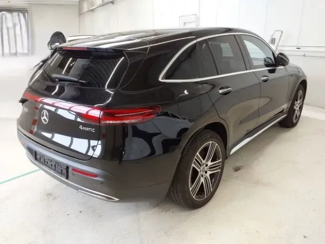 Mercedes-Benz Eqc