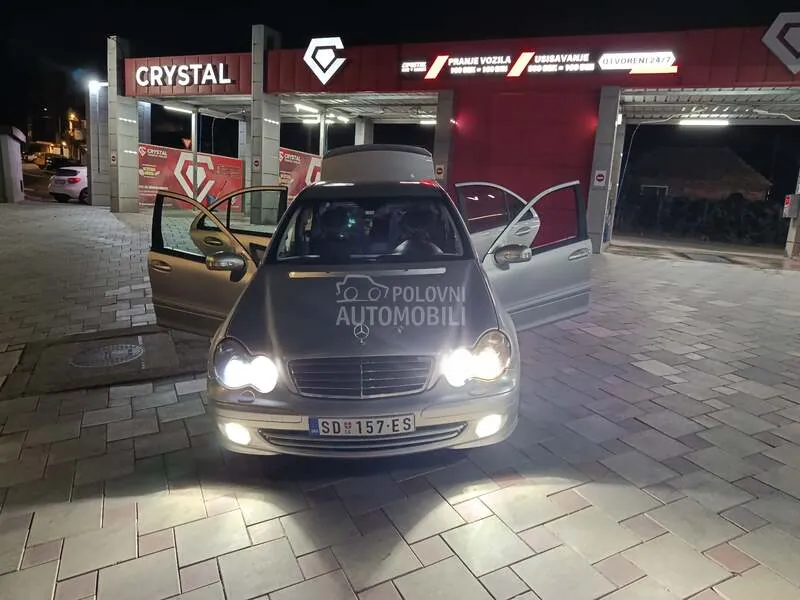 Mercedes-Benz C-Class 2006 photo 3