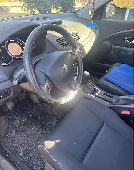 Renault Megane Iii 2012 photo 4