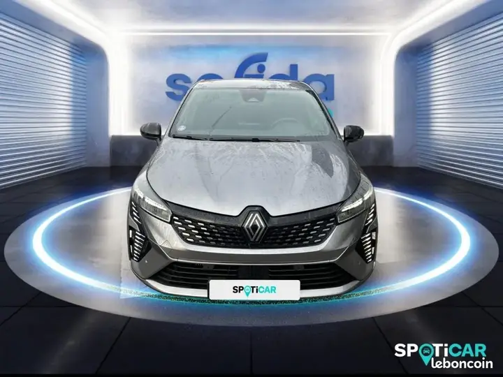 Renault Clio 2024 photo 2